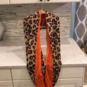 Leopard infinity scarf